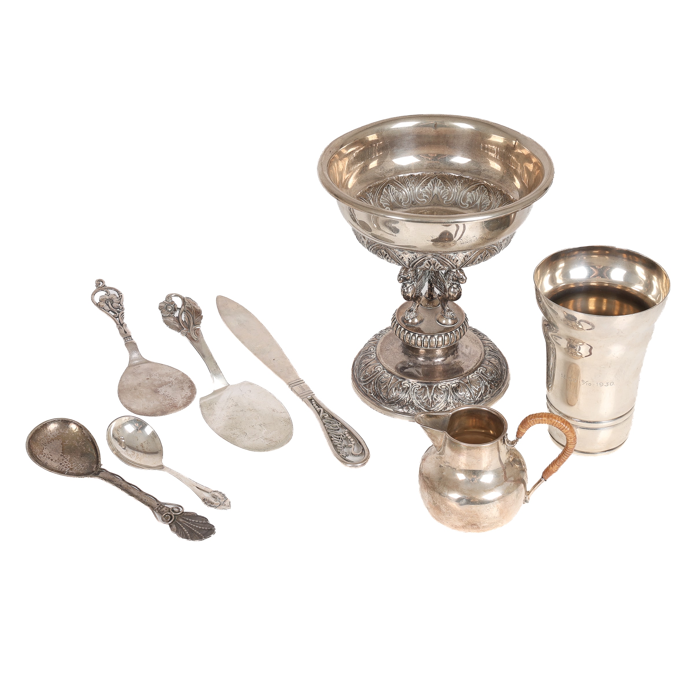 A collection of mixed silver (8)