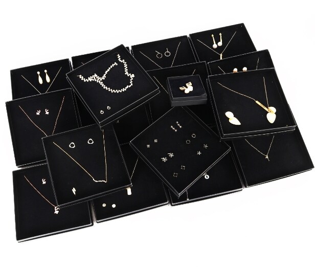 A collection jewellery sets of gold-plated sterling silver. (63)