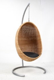 Nanna Ditzel. Hanging Egg Chair. Æggeformet kurvestol