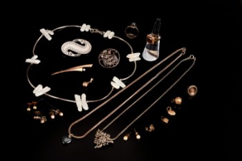Samling smykker af 8 og 14 kt. guld samt sølv (25)