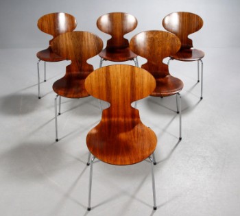 Arne Jacobsen. Myren. Spisestole, model 3101