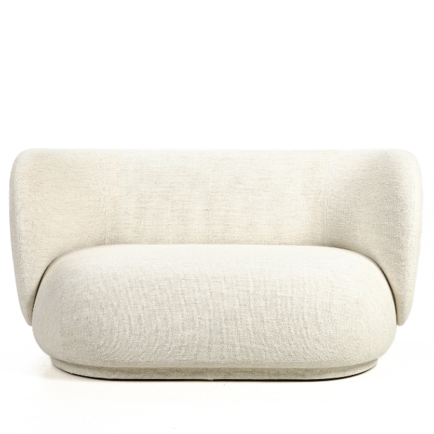 45. Ferm Living. Fritstående to-pers. sofa betrukket med off-white bouclé, model Rico