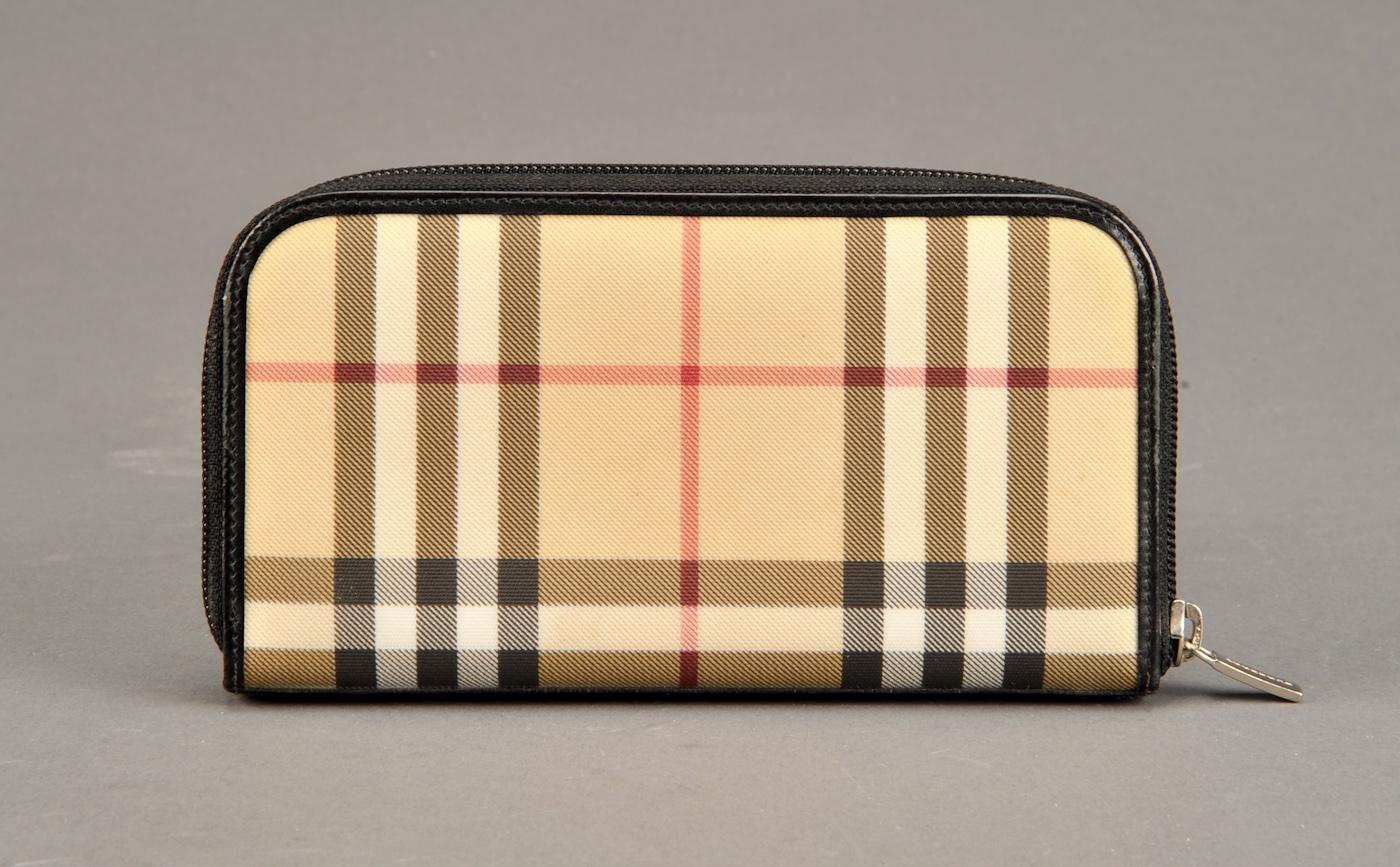 Burberry pung |