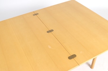 Børge Mogensen (1914-1972) for Fritz Hansen: Coffee table made of