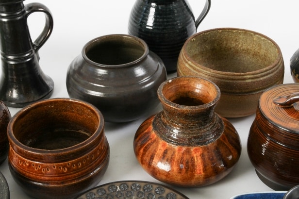 Large collection primarily Danish ceramics including Gerd Bøgelund (24)