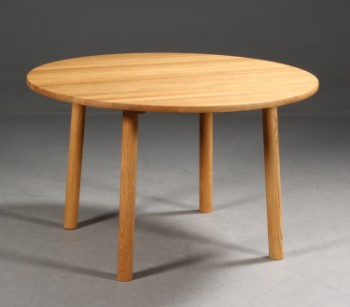Jasper Morrison for Fredericia Furniture. Spisebord, massiv eg, model Taro