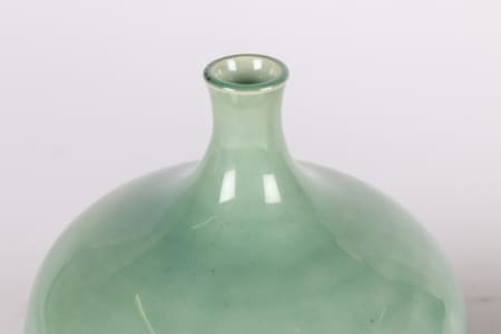 Sven Hofverberg. Two vases of green-glazed stoneware (2) | Lauritz.com