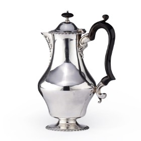 William Hutton & Sons Ltd. English George III style sterling silver coffee pot, Sheffield 1911/12