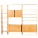 Hans Wegner. Fritstående reolsystem af eg, model Ry-100