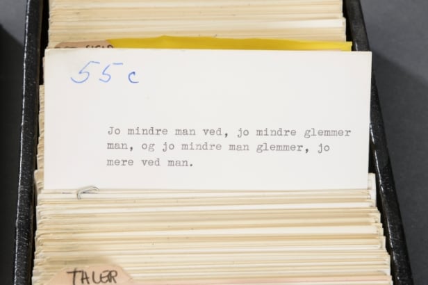 Otto Leisner. Kartotek med vittigheder.(ca. 3000)