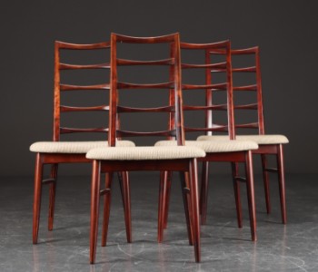 Niels Koefoed. Et sæt på fire stole af bøgetræ. model Lis (4)