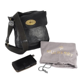 Mulberry: Messenger bag and purse in black leather (2)