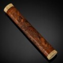Cylindrisk etui af udskåret bambus med elfenbens montering, Kina 1700-1800 tallet