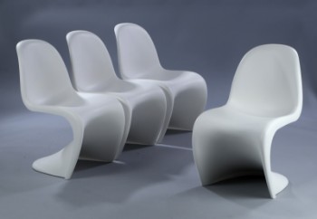 Verner Panton. Et sæt på fire frisvinger stole Panton Chair, hvid.(4)