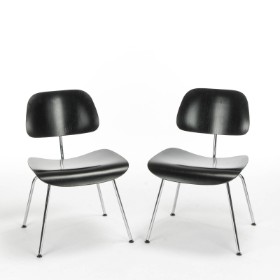 Charles & Ray Eames. A pair of LCM recliners (2)