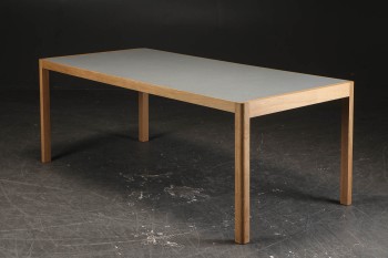 Cecilie Manz for Muuto. Workshop dining table.