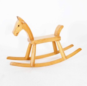 Kay Bojesen (1886-1958): Rocking horse made of lacquered beech wood