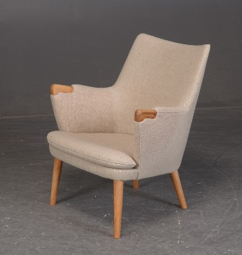 Hans J. Wegner Mini Bear lounge chair, model AP20