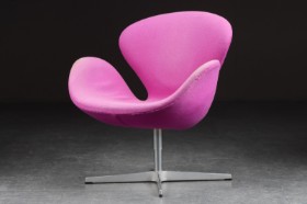 Arne Jacobsen. Armchair, 'The Swan', model 3320