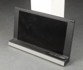 Bang and Olufsen. BeoVision 8-32 flat screen, Beo4 remote control