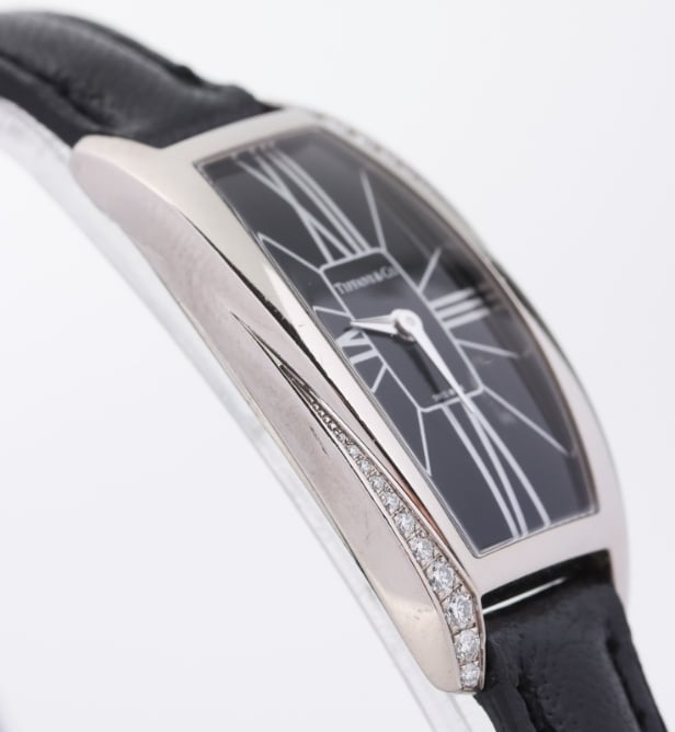 Tiffany & Co. 'Gemea'. Damearmbåndsur af 18 kt. hvidguld med diamanter