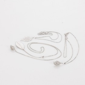 Pure Leaf. Three necklaces plated with 18 kt. white gold (3)