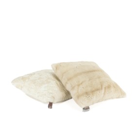 7698-7697 Copenhagen Fur. 2 pillows. (2)