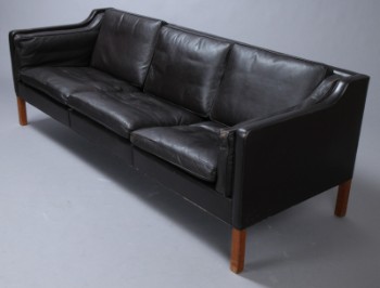 Børge Mogensen. Tre-personers fritstående sofa, model 2213