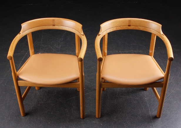 Hans J. Wegner. Stole af eg, model PP-62. (2)