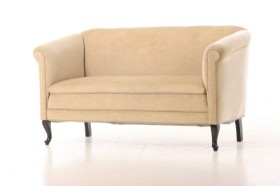 Overpolstret sofa, cabrioleben.