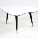 Nissen & Gehl for Naver Collection. 'Strawberry' sofabord plade af hvid laminat, model AK2560