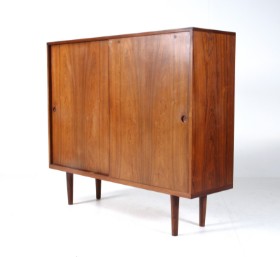 Hans J. Wegner for RY-Møbler. High sideboard, rosewood, model RY28