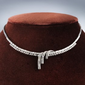 Diamond necklace in 18 kt. white gold - total approx. 4.30 ct.