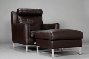 Jens Juul Eilersen. Lænestol med skammel, mørkebrunt læder, model Streamline High Back (2)