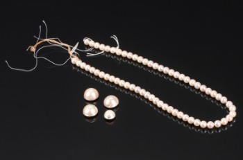Akoya perlestreng og fire mabè perler (5)