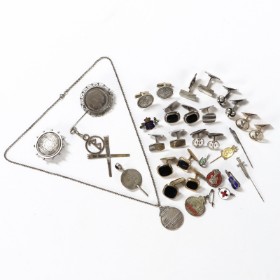 Berg, Tuborg, etc. Collection of cufflinks made of silver, sterling silver, etc. (33)