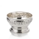 A. Dragsted. Skønvirke bowl of hammered silver