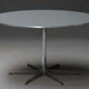 Piet Hein/ Arne Jacobsen. Rundt spisebord på sekspas søjlefod 