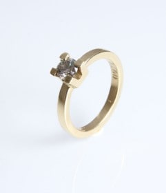 Solitairering af 14 kt. guld, 0.60 ct.