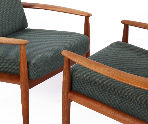 Grete Jalk. Et par hvilestole model 118, teak