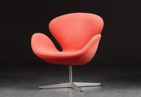 Arne Jacobsen. Lænestol, 'Svanen', model 3320