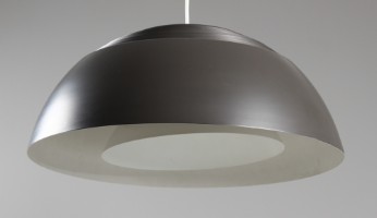Arne Jacobsen, pendel, model AJ1, brunlakeret - Lauritz.com