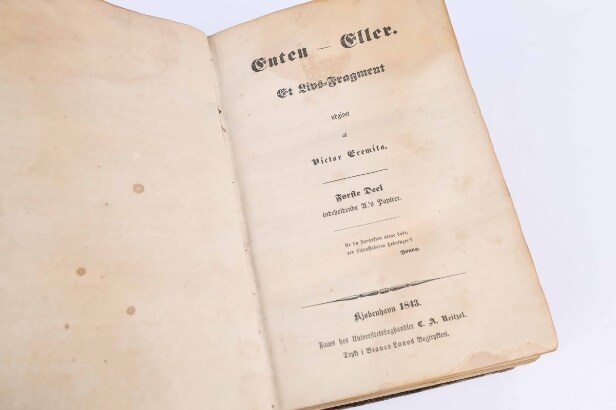 Søren Kierkegaard 'Enten-Eller', 1. udgave 1843 i halvbind samt 'Synspunktet for min forfatter-virksomhed', 1859 (3)