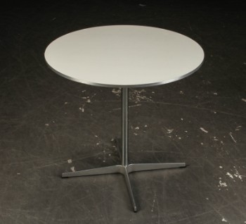 Arne Jacobsen. Spisebord / cafebord.