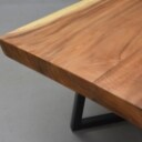 Unikt plankebord af massivt olieret Suar Wood. L. 350 cm