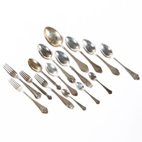 Samling sølvtøj, b.la Georg Jensen, Dronning. 549 gram. (15)