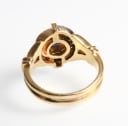 Guldring med safir og diamanter, ringstr. 55