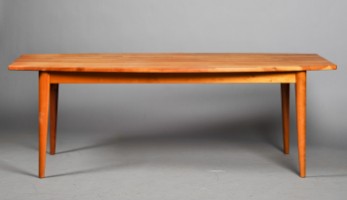 suspendere Stillehavsøer supplere Tom Stepp. Spisebord model Jive af massiv kirsebærtræ. - Lauritz.com
