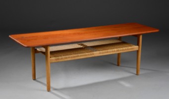 Hans Wegner. Sofabord, model AT10, og egetræ - Lauritz.com