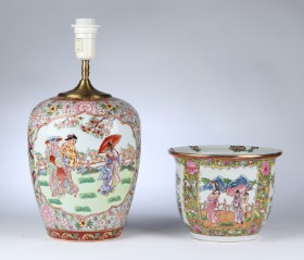 Chinese lamp and flower pot hider in porcelain, 1900s (2)